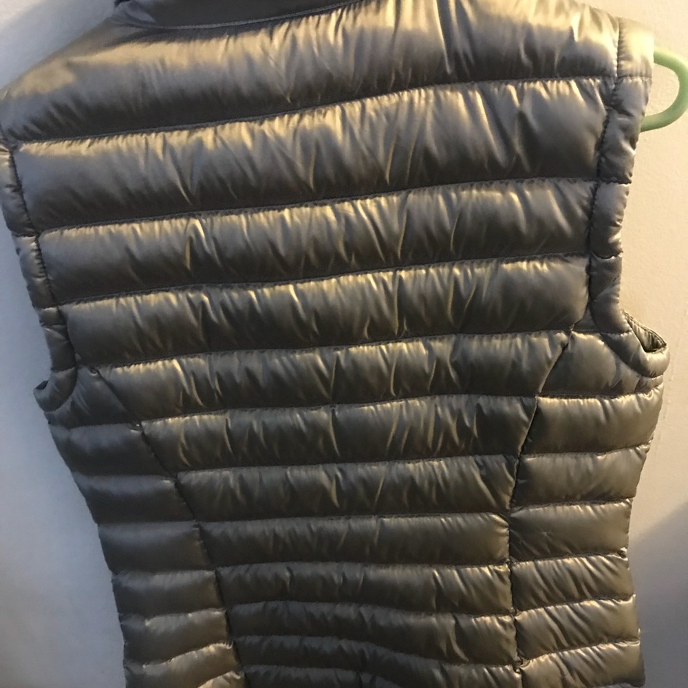 NEW* Calvin Klein Platinum Vest Female Small